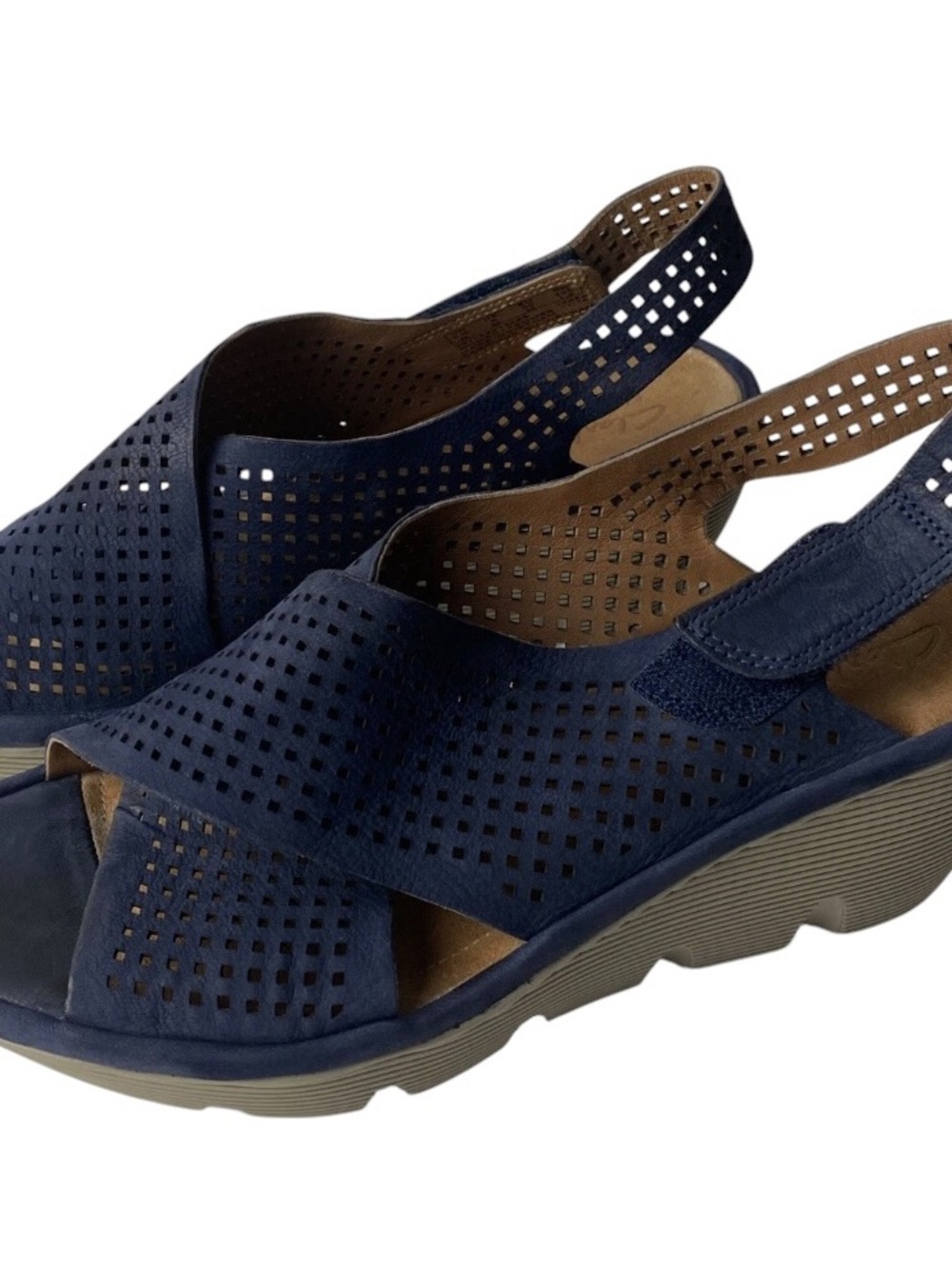 Clarks Artisan Perforated Suede Blue Wedge Ankle Strap Sandal Peep Toe Size 9